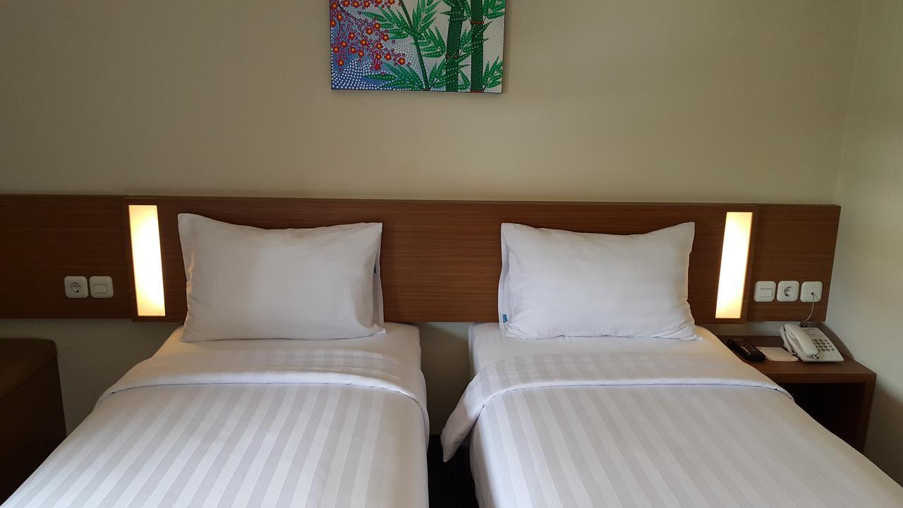 Biz Hotel City Center Ambon Exterior foto